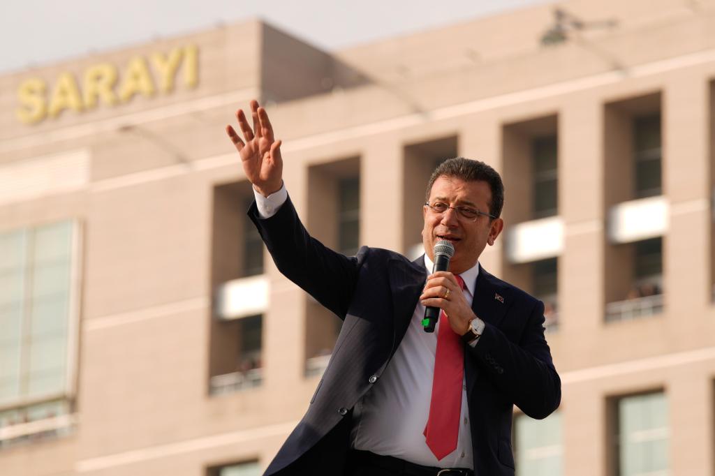 Detenido el alcalde de Estambul, rival de Erdogan, por presunta corrupción y lazos con terrorismo – Chicago Tribune
