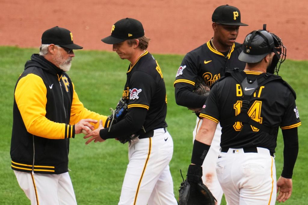 Sencillo de Pham en la 11ª da triunfo a los Piratas 5-4 sobre los Yankees – Chicago Tribune