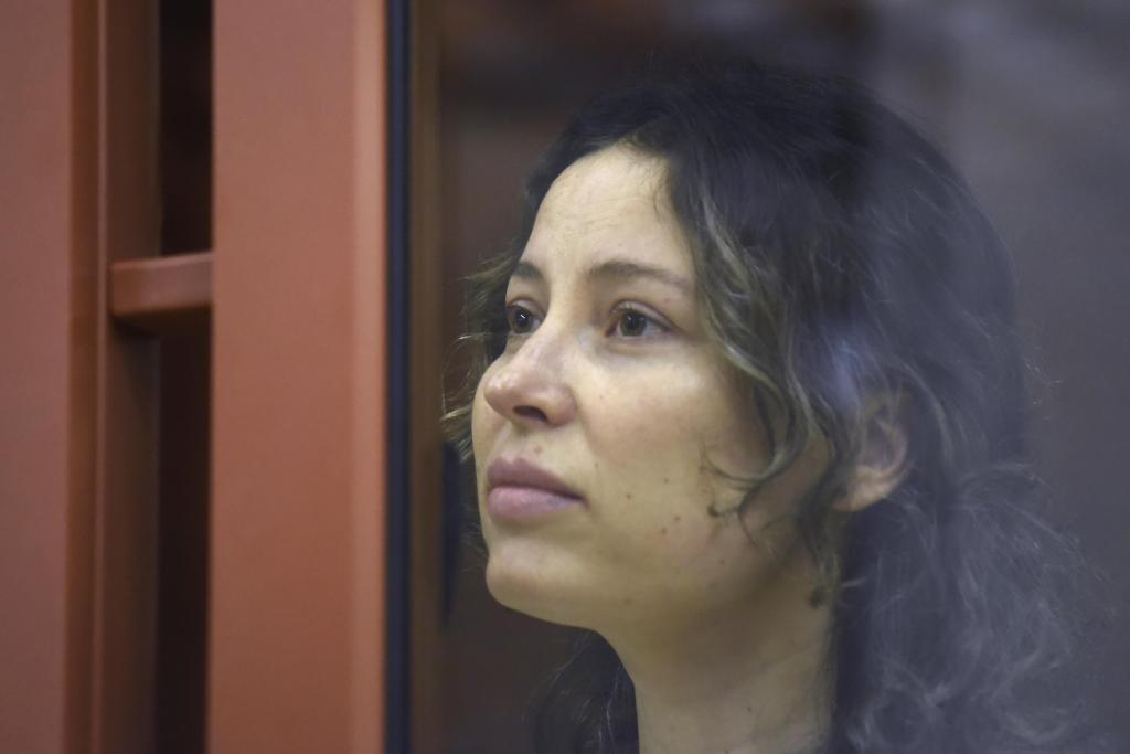 Ksenia Karelina, ciudadana ruso-estadounidense, es liberada en canje de presos de Moscú y Washington – Chicago Tribune