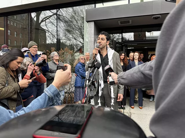 Mahdawi  speaking to supporters and news media after his release - COLIN FLANDERS ©️ SEVEN DAYS