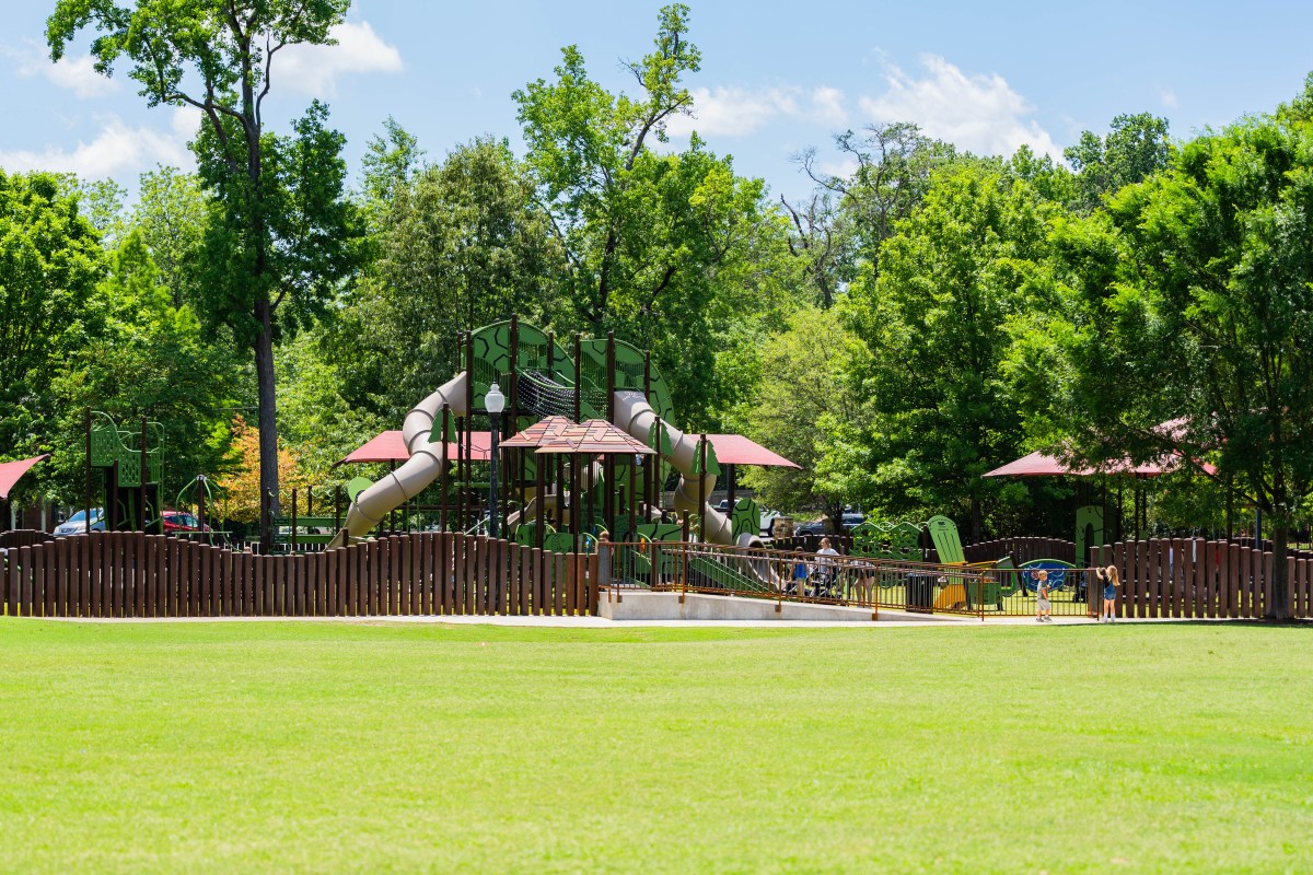 21 weekend events, including Children's of Alabama Indy Grand Prix, May 2-4 16 Homewood Central Park 102 21 weekend events, including Children's of Alabama Indy Grand Prix, May 2-4