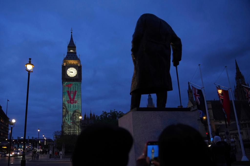 A 80 años del final de la IIGM en Europa, celebrar el Día de la Victoria genera inquietud – Chicago Tribune