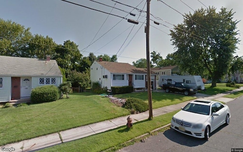 112 Elton Avenue, Hamilton, NJ