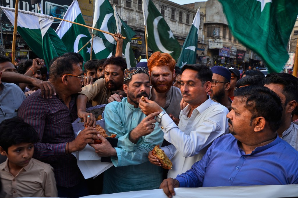India and Pakistan agree to a ceasefire in US-mediated talks