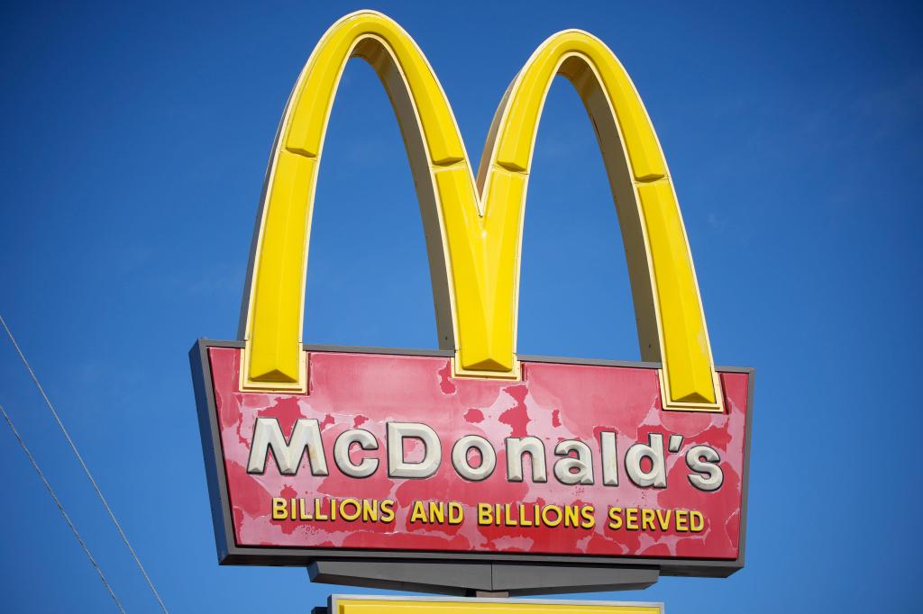 McDonald’s plans to hire 375,000 U.S. workers this summer