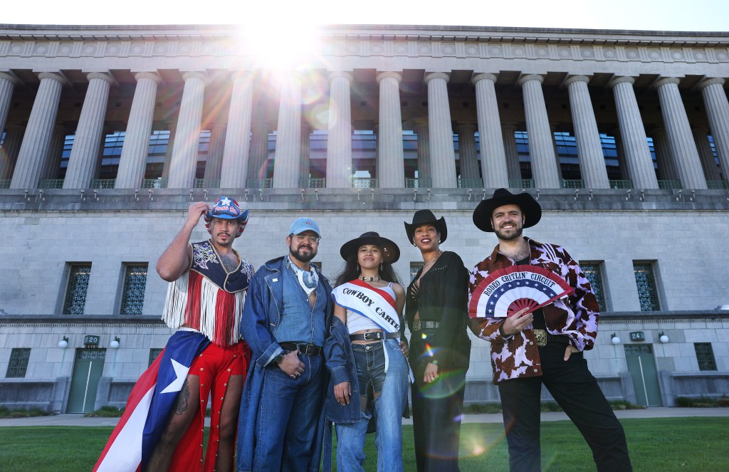 Beyoncé fans get ready for the ‘Cowboy Carter’ concerts at Soldier Field – Chicago Tribune