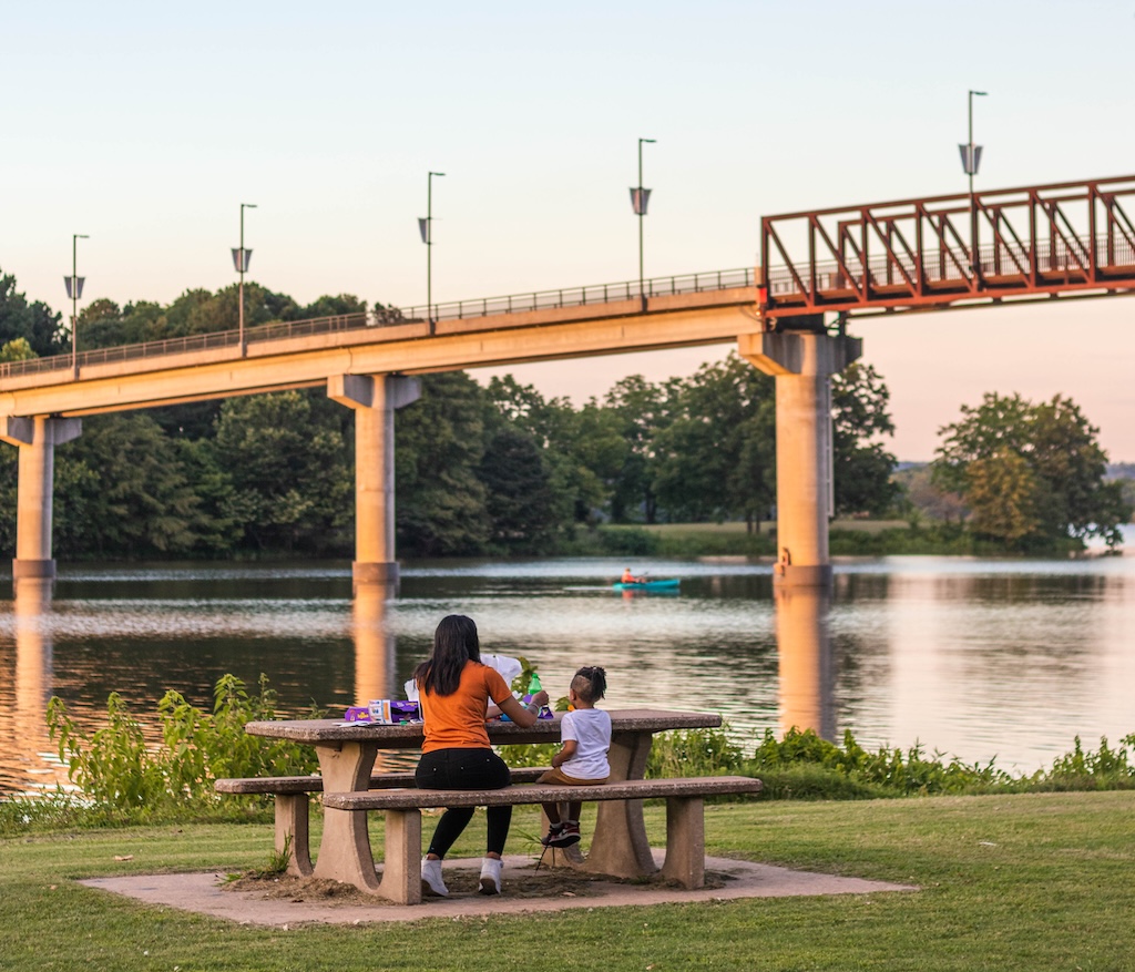 6 Picture-Perfect Picnic Spots in Little Rock