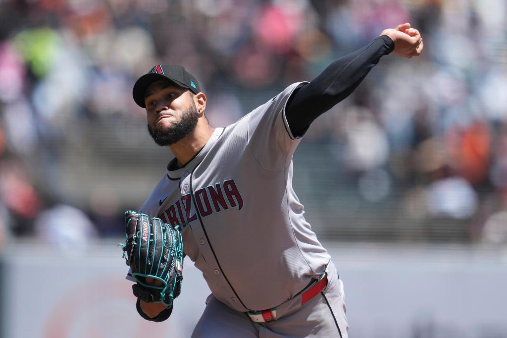 Diamondbacks colocan al zurdo Eduardo Rodríguez en lista de lesionados por inflamación de hombro – Chicago Tribune