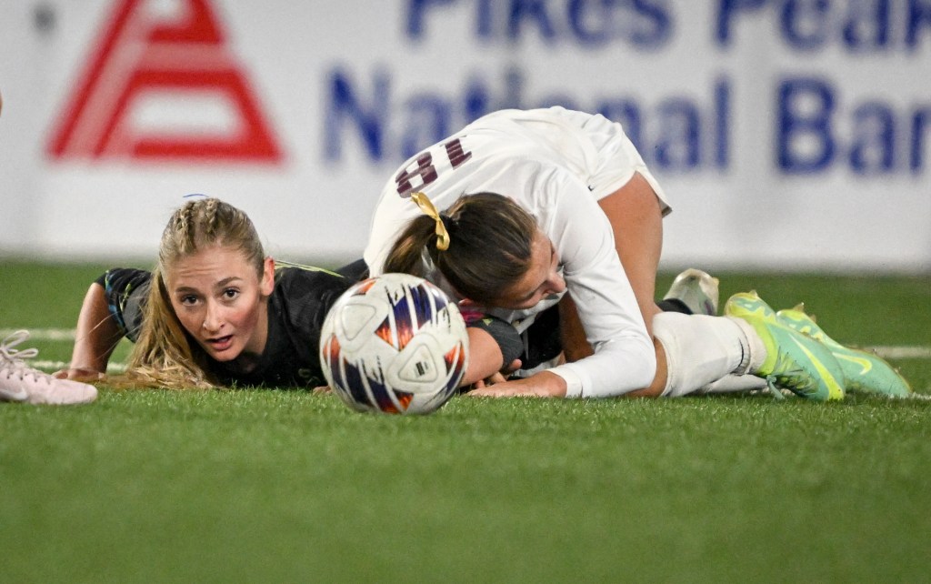Evergreen finds championship resolve, claims 4A girls soccer title