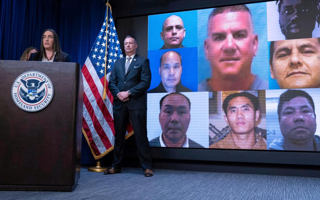 Juez acusa al gobierno de Trump de “fabricar” caos en caso de deportación de migrantes – Chicago Tribune