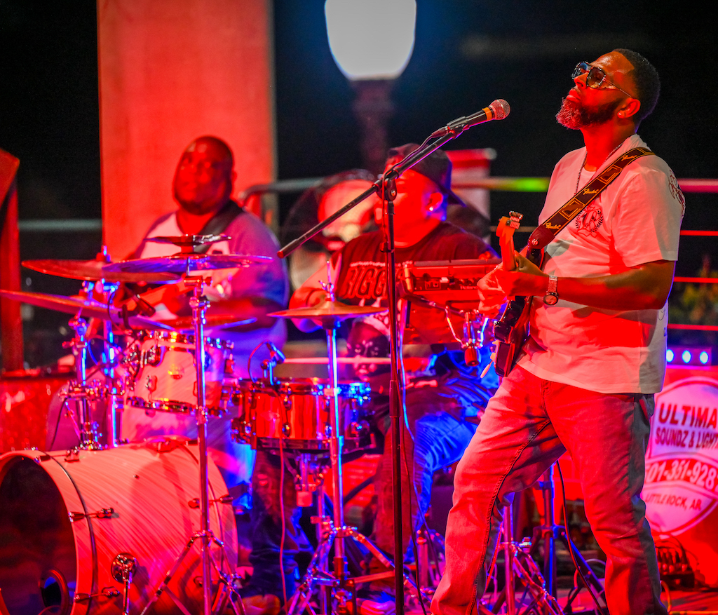 River Market Live Series Comes to Pavilions This Summer
