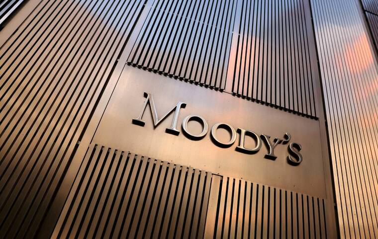 Moody’s downgrades JPMorgan, BofA, Wells Fargo after U.S. credit cut