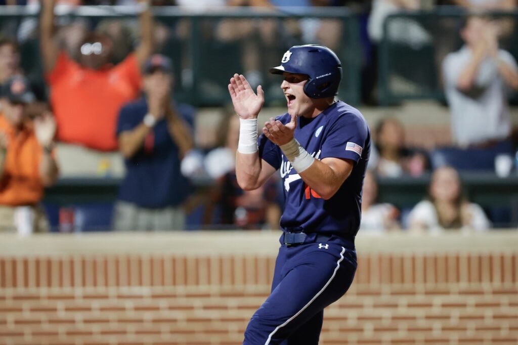 Live updates from Auburn baseball’s super regional against Coastal Carolina