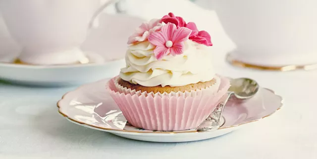 Afternoon Tea & Tea Etiquette Talk - © RUTH BLACK | DREAMSTIME