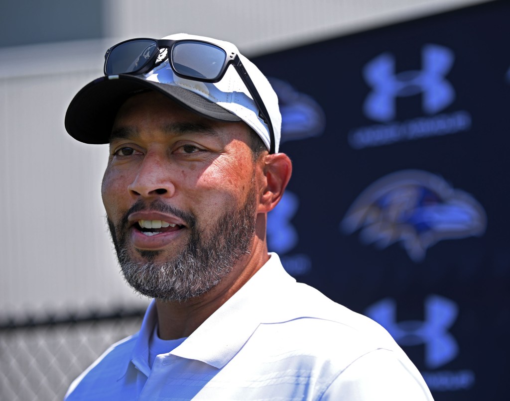 Ravens assistant gives strong speech supporting Zach Orr