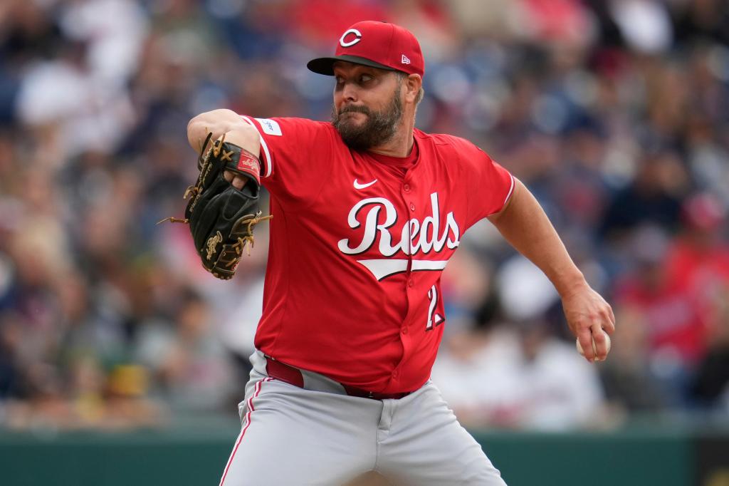 Wade Miley declines to address accusations about Skaggs