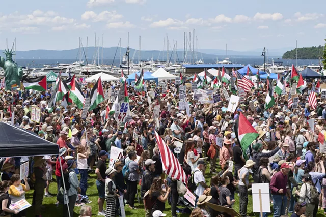 The crowd on Burlington's waterfront - BEAR CIERI