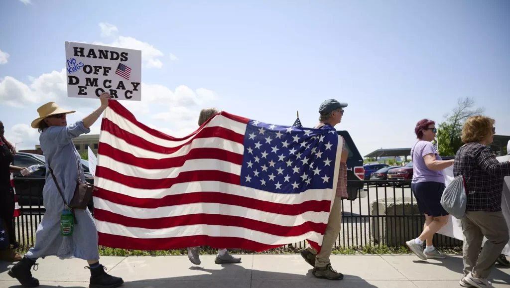 'No Kings' Protests Draw Thousands Across Vermont