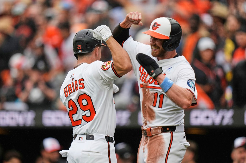 Orioles blast 3 homers, crush Angels, 11-2, to sweep series