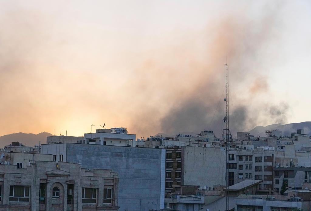 Ataques de Israel contra Irán han matado a por lo menos 639 personas, dice grupo de derechos humanos – Chicago Tribune