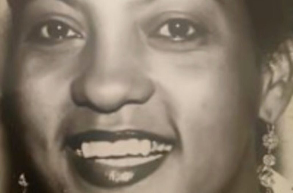 Carmen Pola, 86, Boston community leader