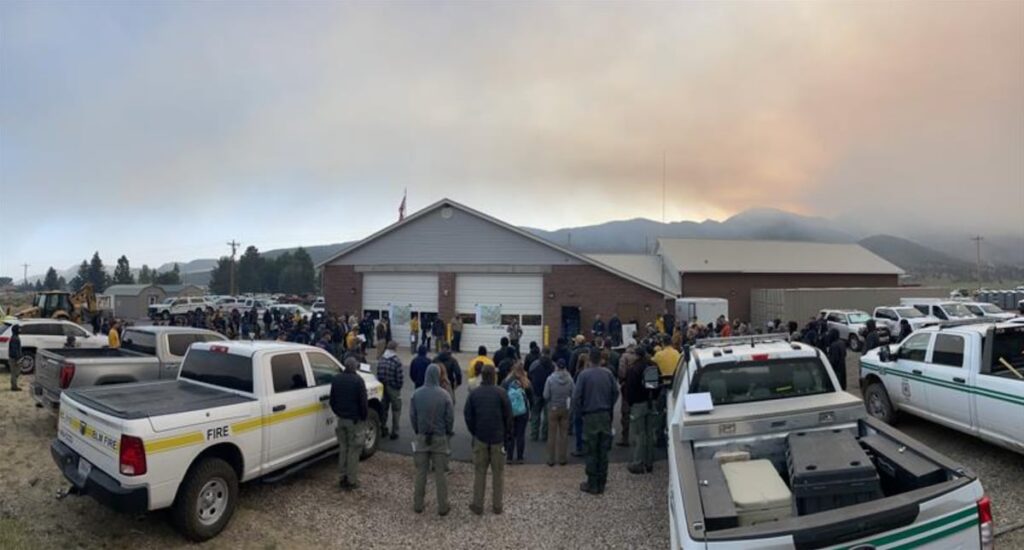 Cox tours Forsyth Fire area