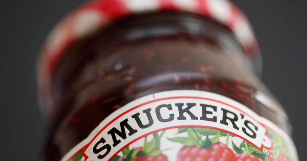 J.M. Smucker plans to remove artificial colors from its jams and other products by the end of 2027