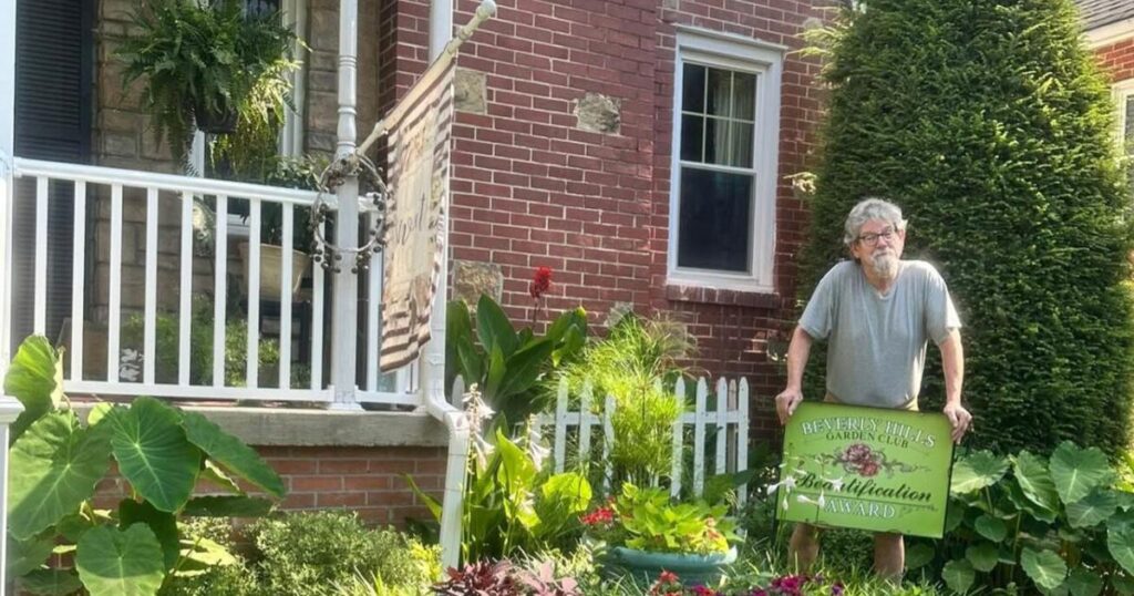 Beverly Hills Garden Club names July beautification award