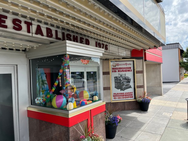 Beggars Pizza in downtown Lansing, housed in the former The Lans Theater, which later became Pipes and Pizza and still has organ music some nights. June 25, 2025. (Brett Johnson/Daily Southtown)