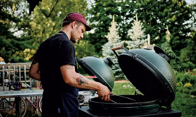 Outdoor grilling at Espace Old Mill - COURTESY OF DAPHNÉ CARON