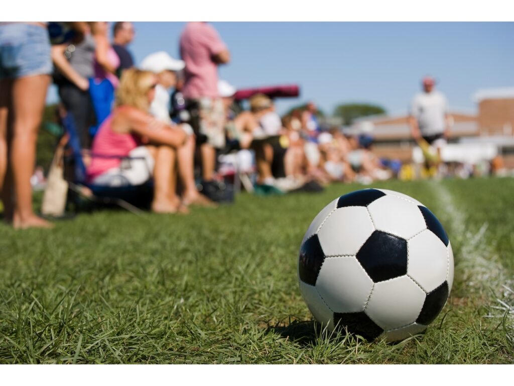 Miss Manners: Soccer parents make snarky comments to kids on opposing team