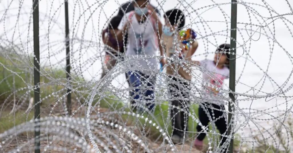 Judge blocks order barring asylum access at border and gives administration two weeks to appeal