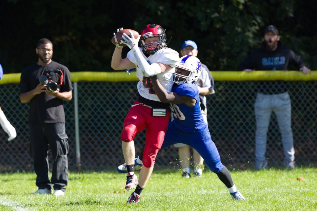 Ball-hawking defense leads Glen Rock past Waldwick-Midland Park - Football recap