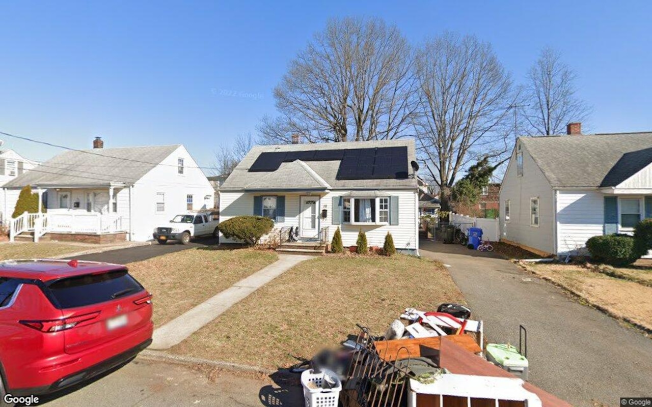 16 Wagner Street, Fords, NJ