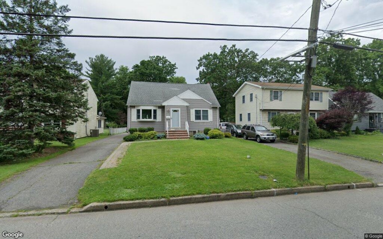 41 Jordan Road, Colonia, NJ