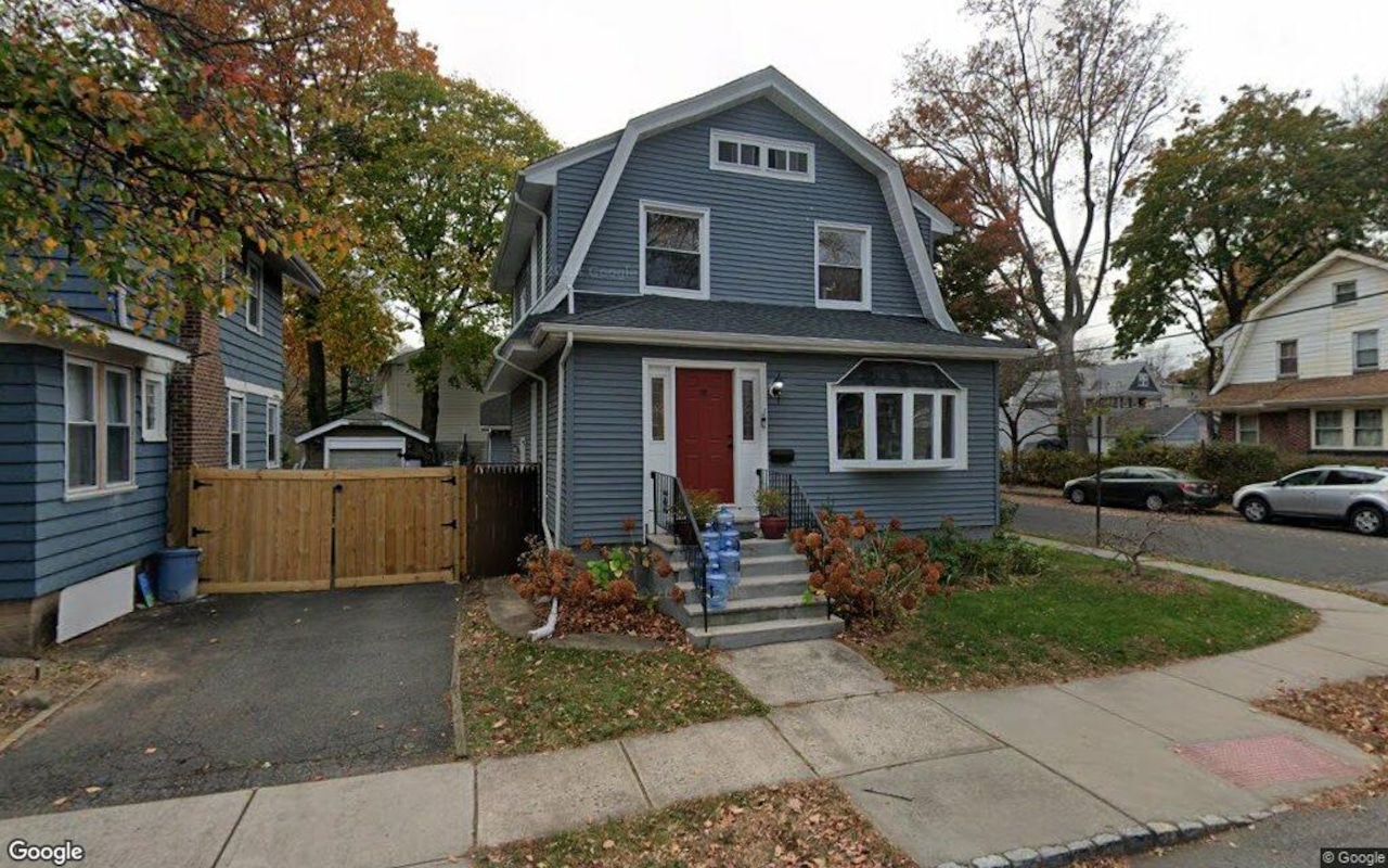 20 Brighton Avenue, Bloomfield, NJ