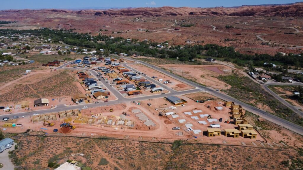 Arroyo Crossing nears 100 homes as it continues to expand