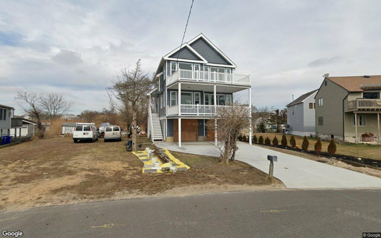 619 Riverside Drive, Toms River, NJ
