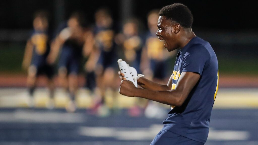 Okonkwo’s goal gives Colonia win over Woodbridge - Boys soccer recap