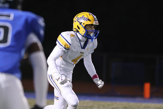 Sandburg's Jeffery Bellik breaks off the line against Lincoln-Way East on Thursday, Oct. 23, 2025, in Frankfort. (Gary Middendorf/for the Daily Southtown)