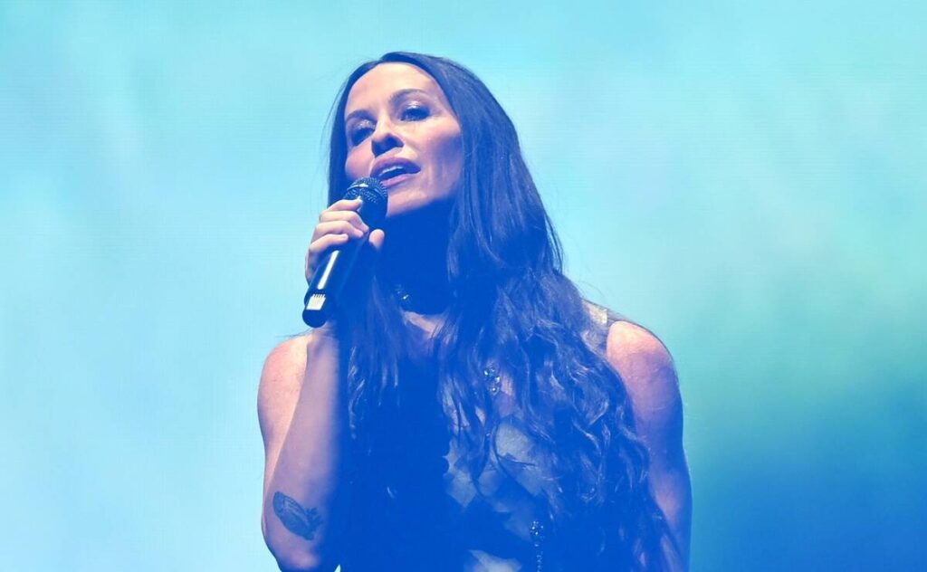 Alanis Morissette performs at Caesars Colosseum in Las Vegas on Oct. 15, 2025. (Denise Truscello)