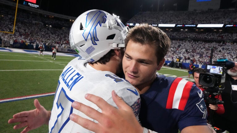 Buffalo Bills quarterback Josh Allen, left, and New England Patriots quarterback Drake Maye, right, greet at midfield after their NFL football game, Sunday, Sept. 5, 2025, in Orchard Park, N.Y.