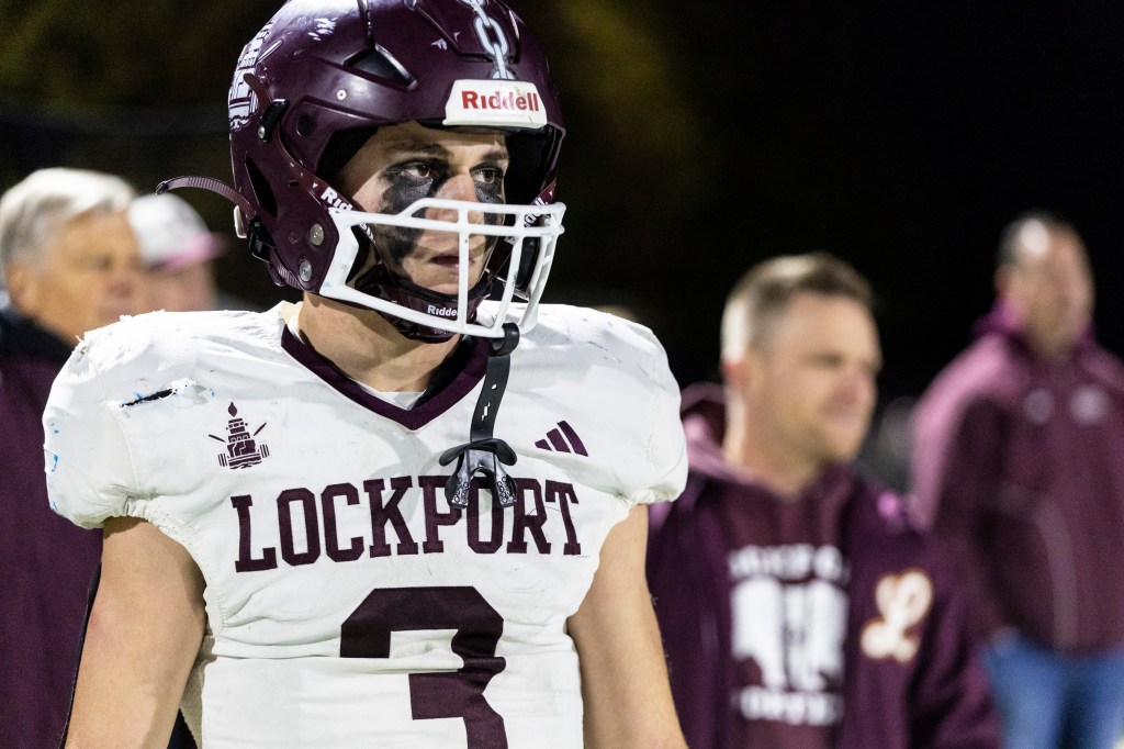 Colton Benaitis helps Lockport beat Sandburg