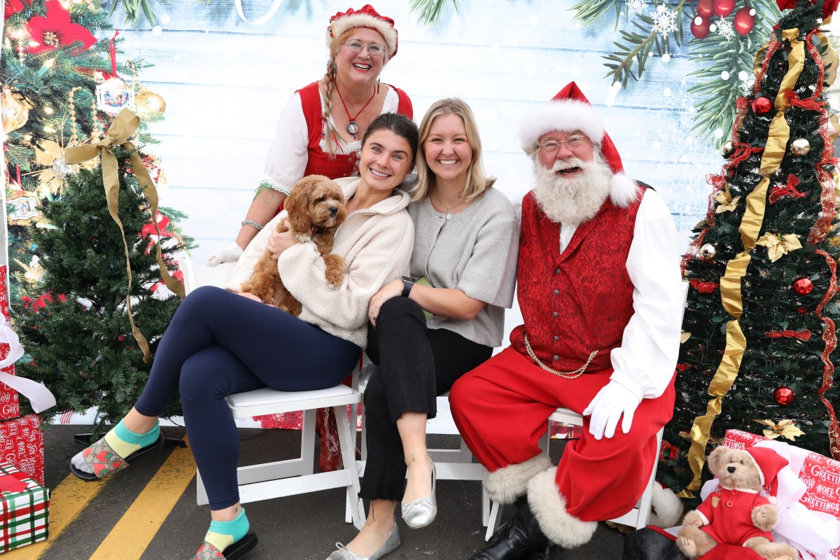 Santa’s coming to Birmingham—get your photos + give back 3 STEP1377 Santa’s coming to Birmingham—get your photos + give back