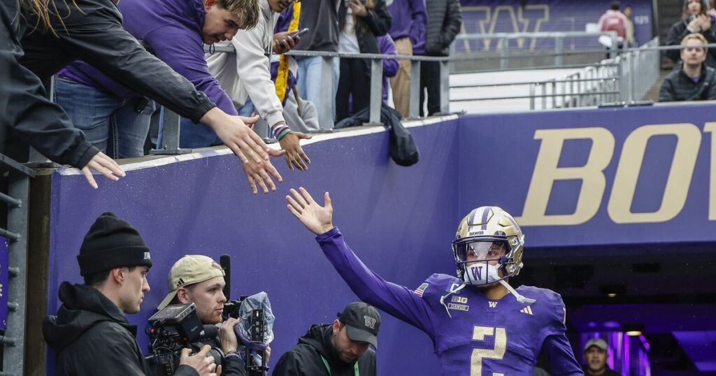 Live: Washington Huskies vs. UCLA: Updates, scores, how to watch Big Ten game