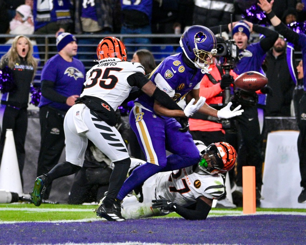 Ravens commit 5 turnovers in ugly 32-14 loss to Bengals, ending winning streak