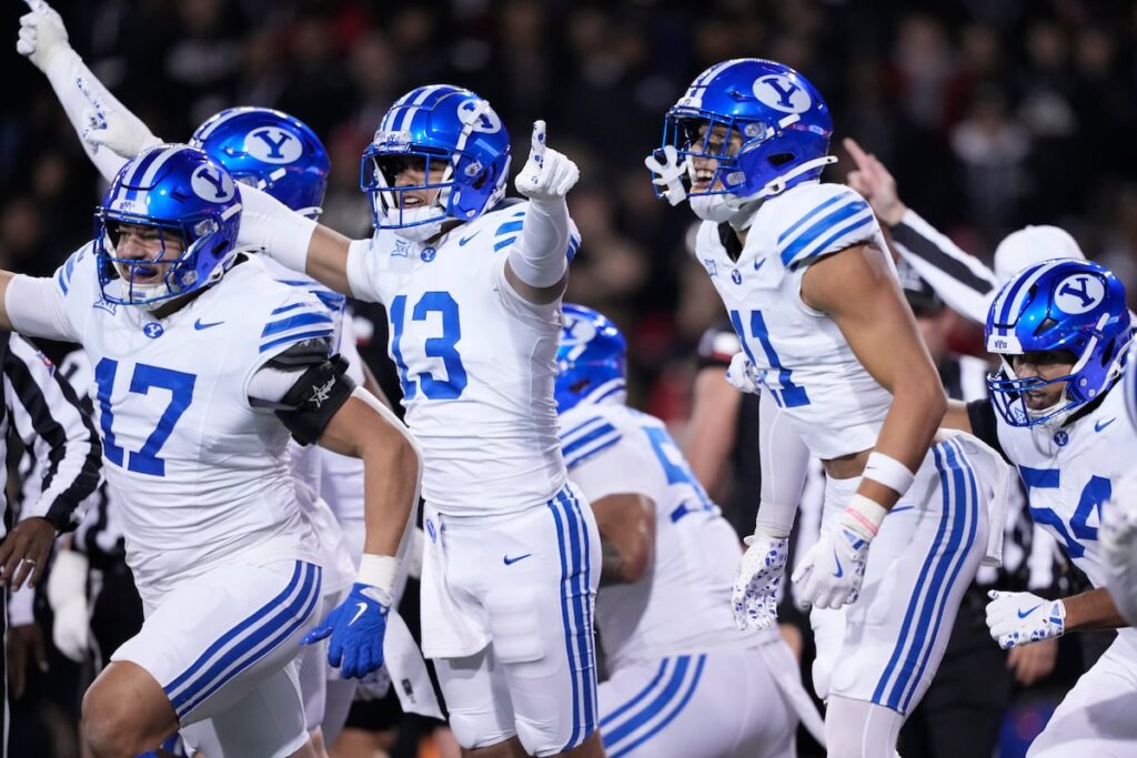 BYU football beats Cincinnati to keep Big 12 title game hopes alive