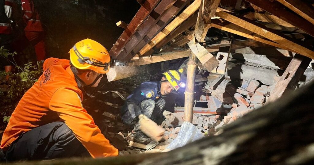 Landslides in Indonesia’s Java island leave 2 dead and 21 missing