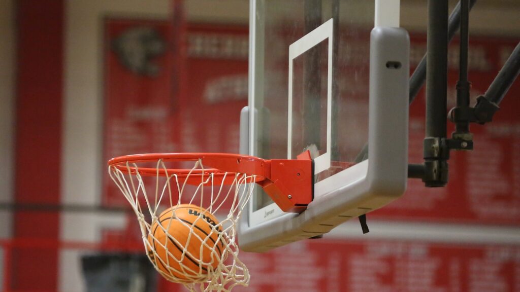 Hun defeats Canterbury (CT) at Scholar Roundball Classic - Boys basketball recap