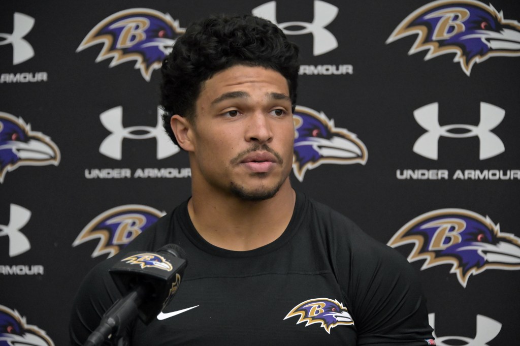 Ravens rookie LB Teddye Buchanan ruled out with knee injury vs. Bengals